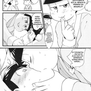 [Matsu Cha (Matcha)] Purezento wo mawasou! – Osomatsu-san dj [Esp] – Gay Comics image 009